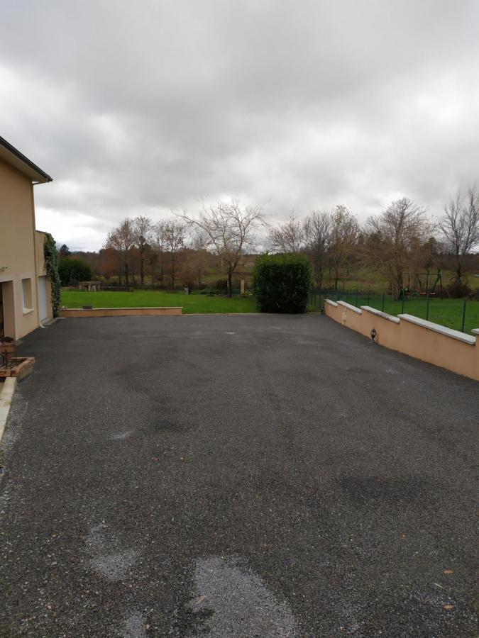 Ferienwohnung Les Bruyeres Chaptelat Exterior foto